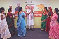 Prime Minister Narendra Modi with Lakhpati Didis at Navsari, Gujarat, on International Women’s Day, March 8, 2025