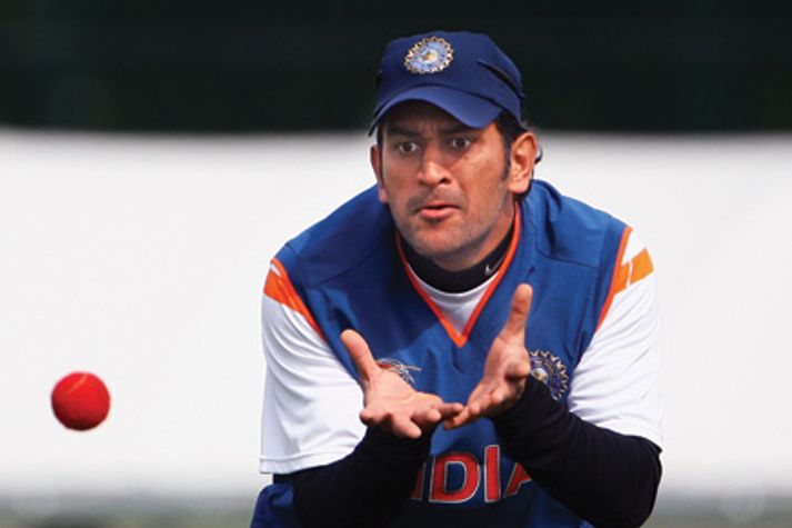 biz-dhoni