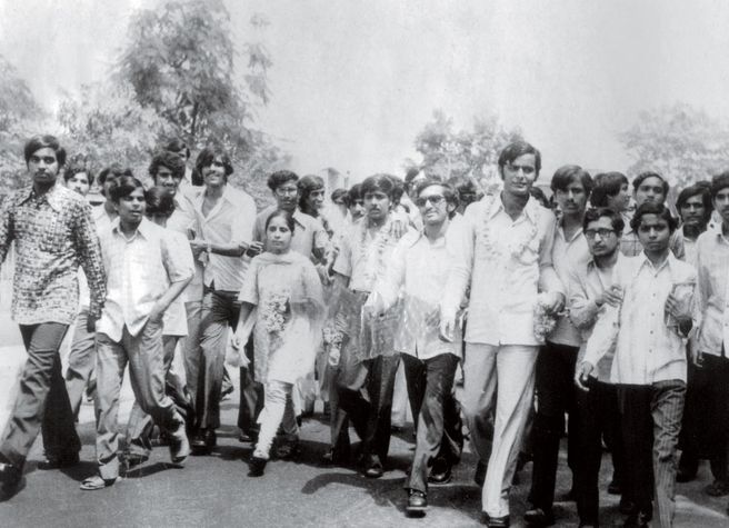 Arun Jaitley (fourth from right) on his Delhi University Students’ Union election campaign trail in August 1974 (Photo: THE HINDU)