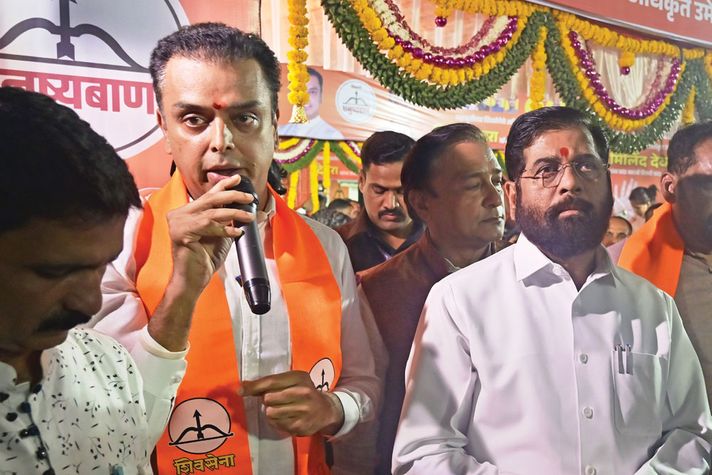 Milind Deora (left) and Maharashtra Chief Minister Eknath Shinde at Worli, Mumbai, November 4, 2024