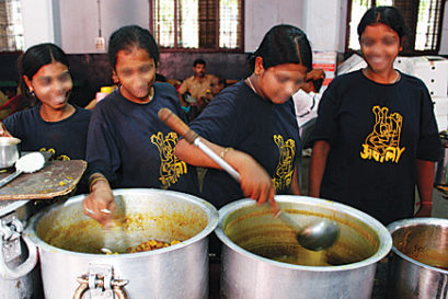 Kolkata Police Canteen001 FACE BLURRED