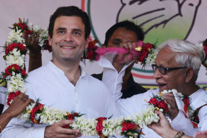 Rahul Gandhi and Buddhadeb Bhattacharjee at the Park Circus Maidan in Kolkata on 28 April