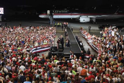 Donald Trump campaigns at the airport in Melbourne, Florida, on 27 September