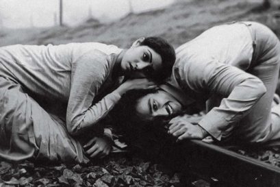 Sridevi and Kamal Haasan in Moondram Pirai (1982)