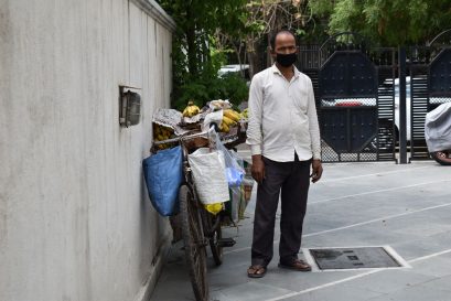 With Covid-19 reaching Azadpur Mandi, a fruit seller shares his challenges, fears