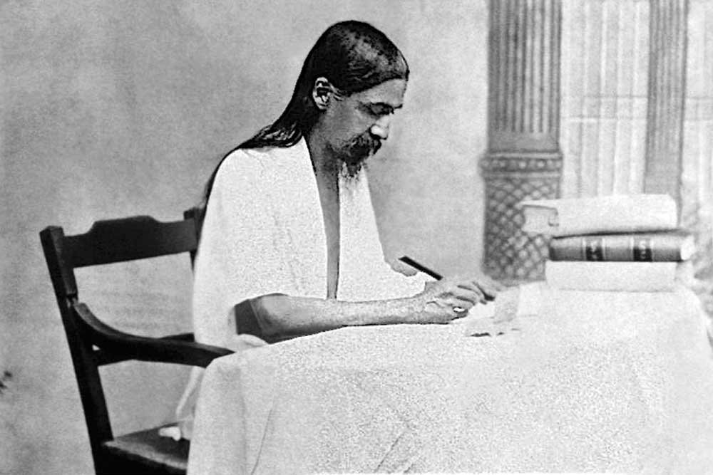 Sri Aurobindo: The Future Human