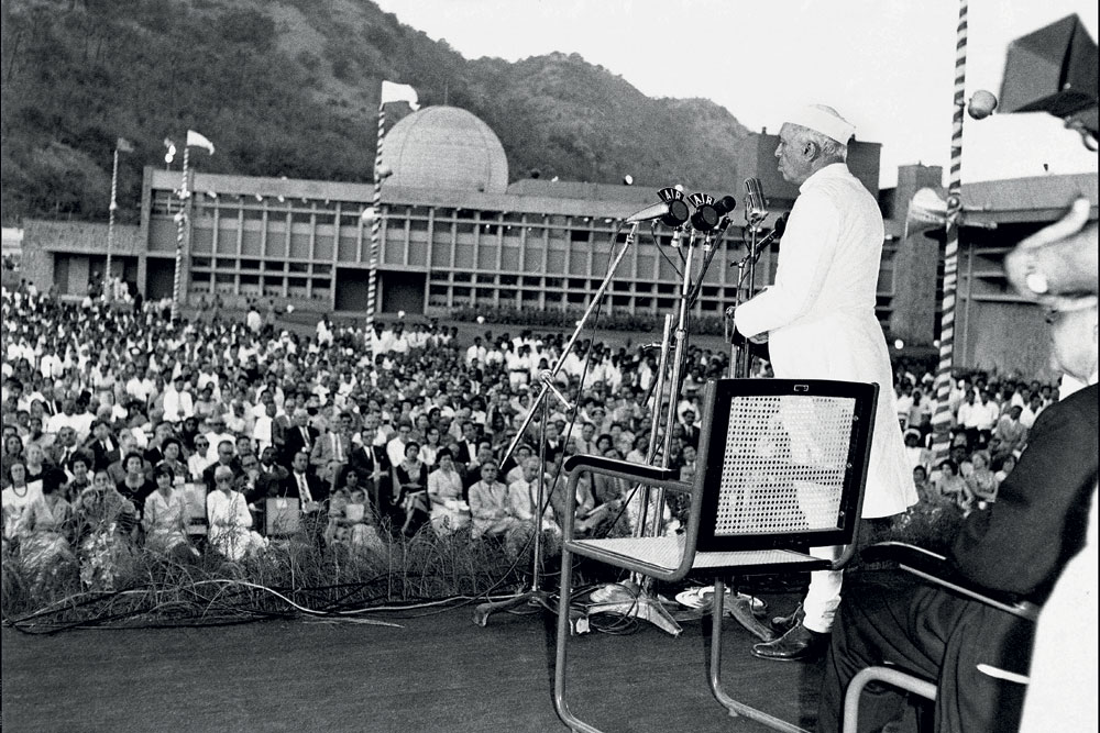 Jawaharlal Nehru at the Bhabha Atomic Research Centre, Bombay