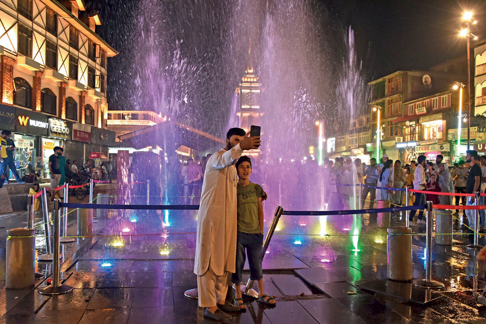 Lal Chowk in Srinagar