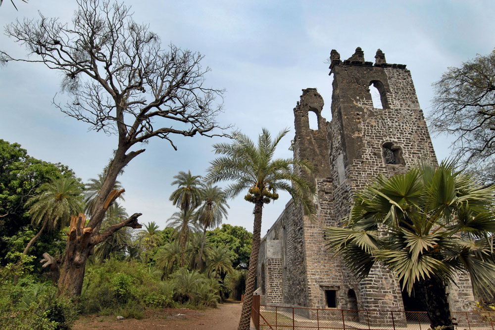 The ruins of the Portuguese fort at Vasai 