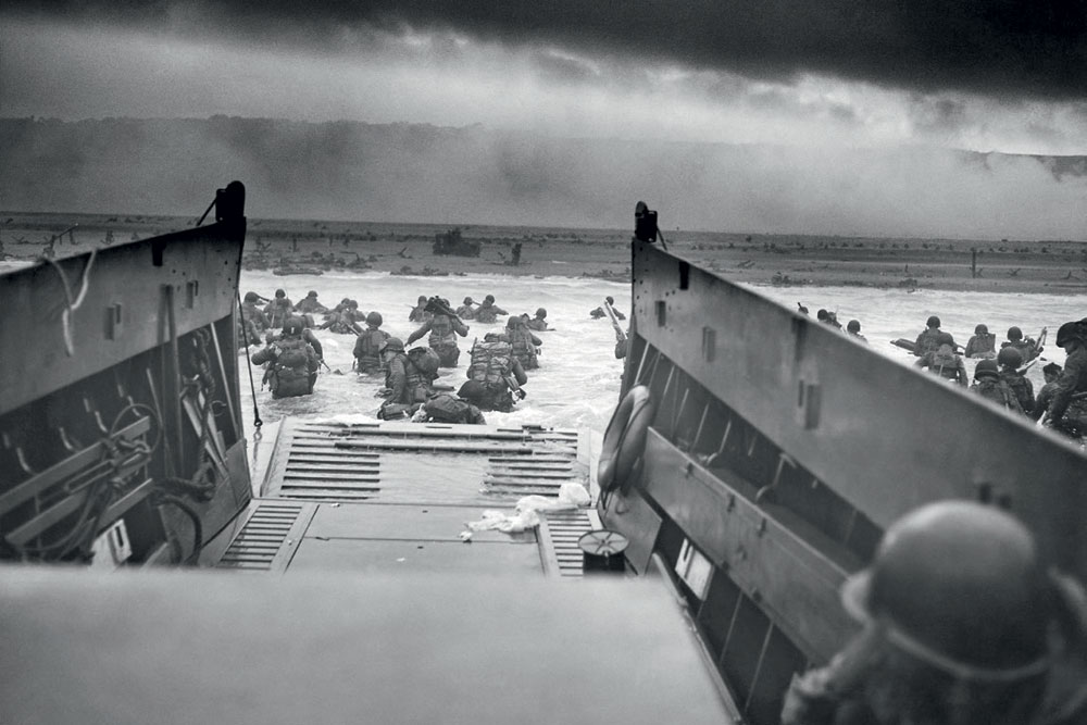 Allied soldiers land on Omaha beach, June 6, 1944