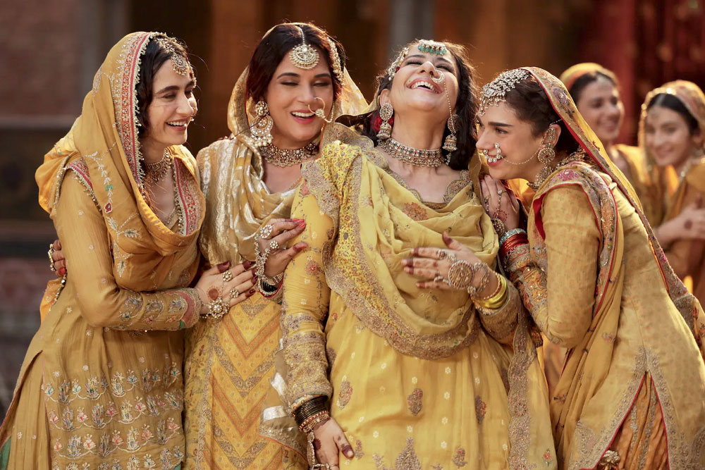 Heeramandi: The Diamond Bazaar | Director: Sanjay Leela Bhansali | Cast: Manisha Koirala, Sonakshi Sinha, Aditi Rao Hydari | Netflix