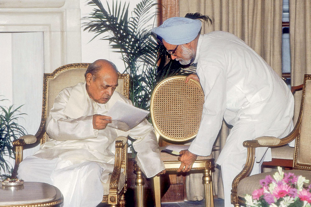 July 1994: Finance Minister Manmohan Singh with Prime Minister PV Narasimha Rao 