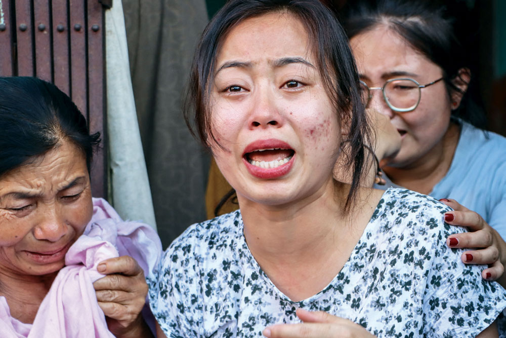 Relatives of victims at Thoubal, Manipur 