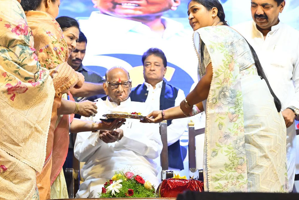 Maharashtra’s oldest & tallest leader