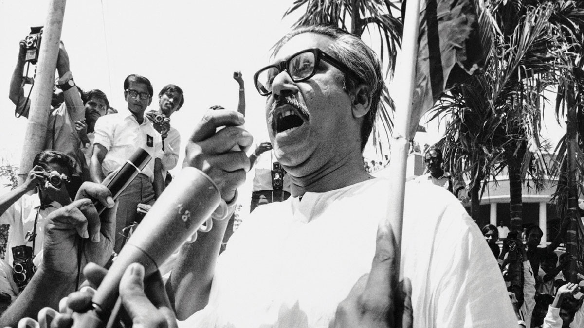 Mujibur Rahman addresses a rally in Dhaka, March 26, 1971 