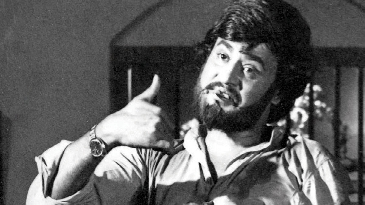 Bhuvana Oru Kelvi Kuri (1977) won two Filmfare awards